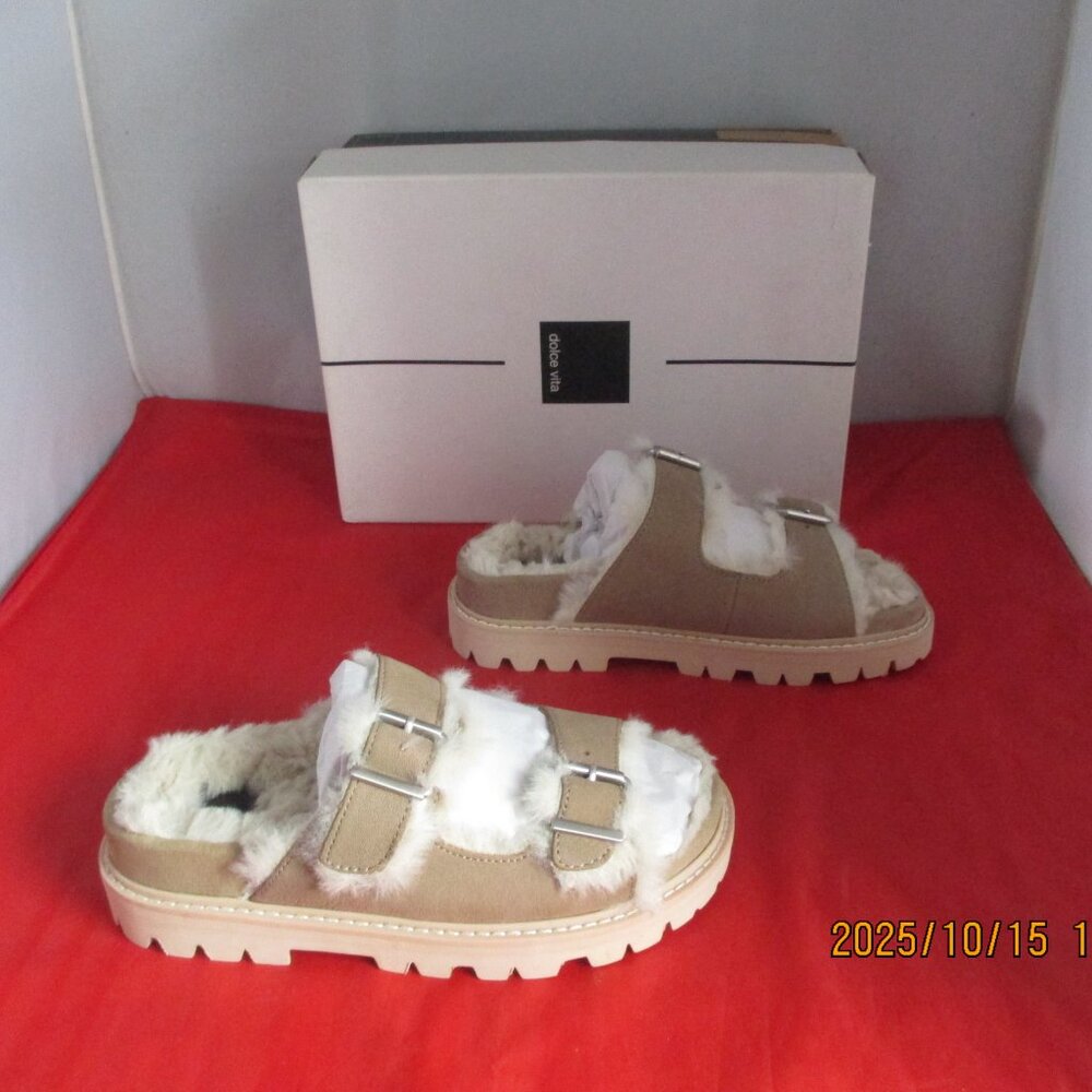 Dolce Vita Neelo Lug Footbed Sandals $120 - US Size 6 - Moss Nubuck - 1385 - Picture 1 of 11